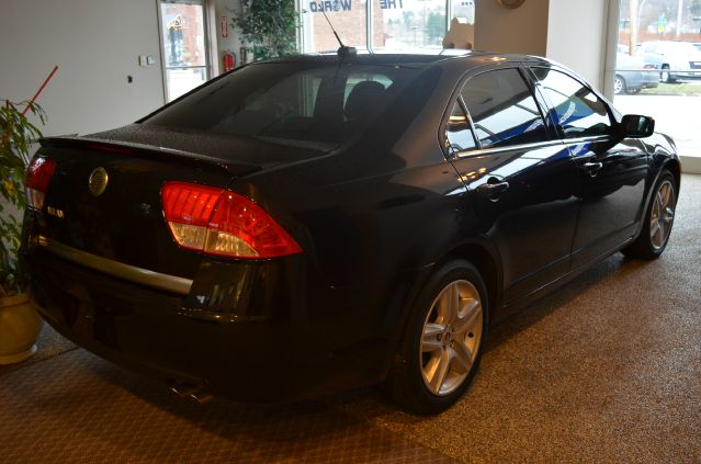 2008 Mercury Milan XLE Van