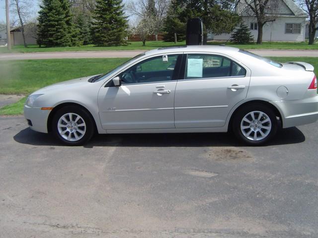 2008 Mercury Milan Laranie