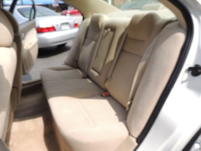 2008 Mercury Milan XLE Van