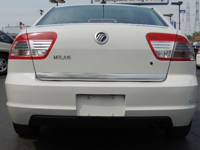 2008 Mercury Milan XLE Van