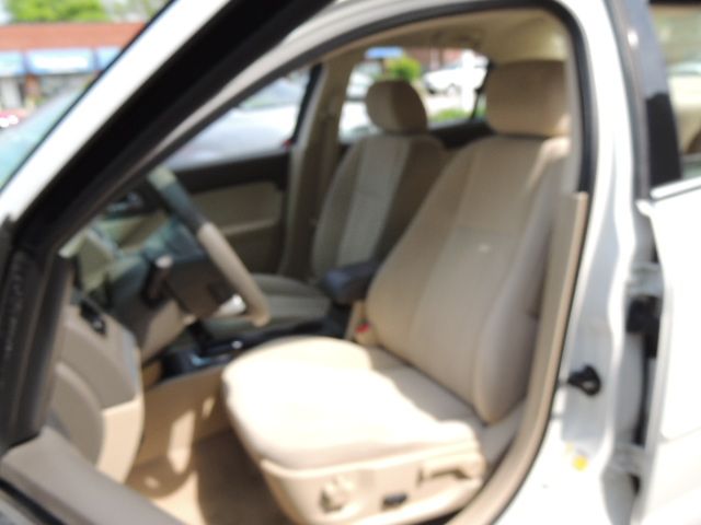 2008 Mercury Milan XLE Van