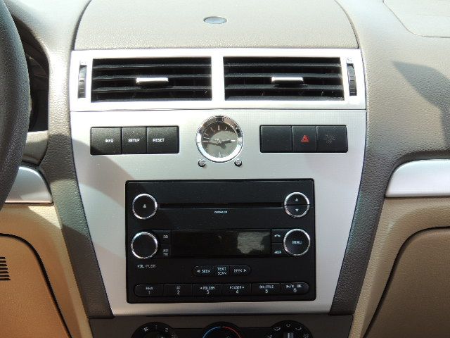 2008 Mercury Milan XLE Van