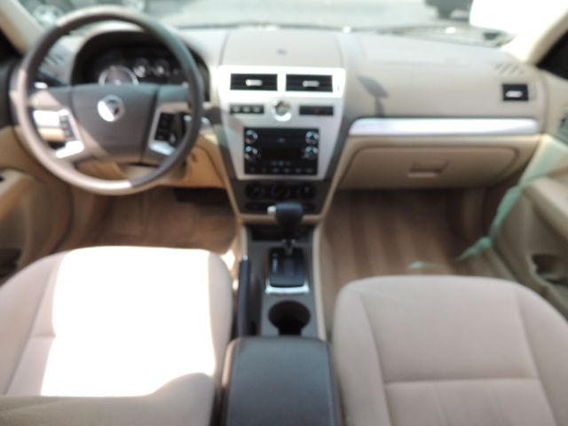 2008 Mercury Milan XLE Van