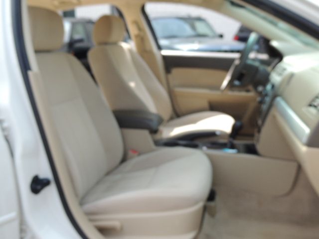 2008 Mercury Milan XLE Van