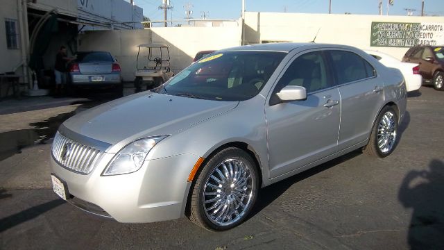 2010 Mercury Milan XLE Van