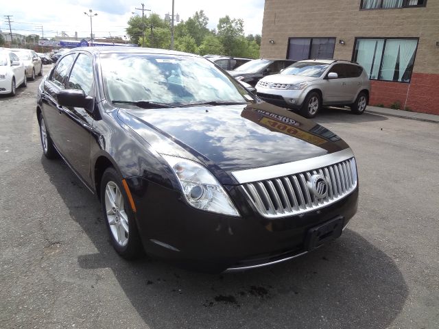 2010 Mercury Milan XLE Van