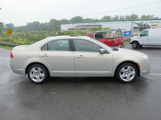 2010 Mercury Milan XLE Van