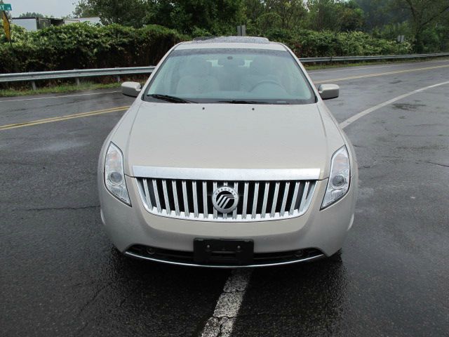2010 Mercury Milan XLE Van