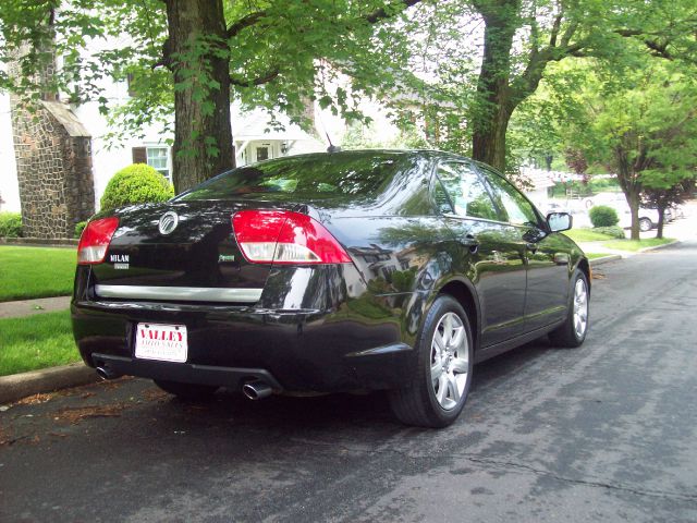 2010 Mercury Milan 4WD Crew Cab LS