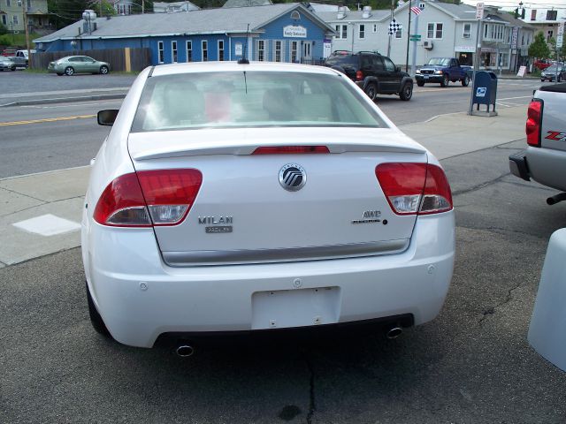 2011 Mercury Milan Silverado Z-71