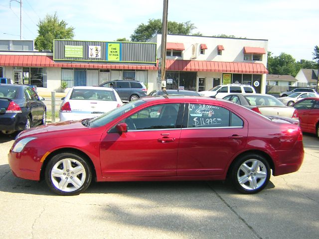 2011 Mercury Milan XLE Van