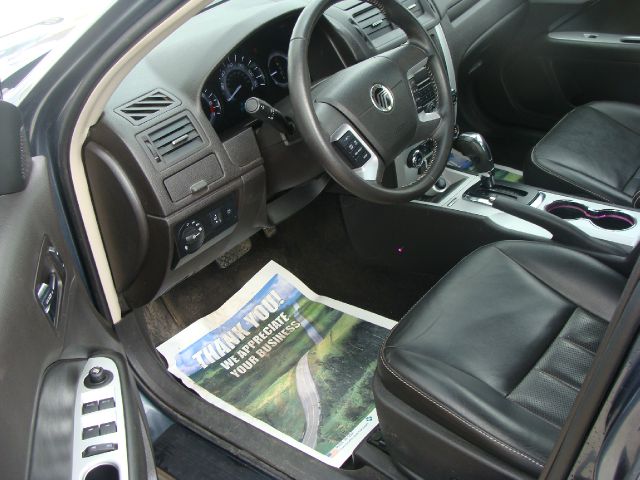 2011 Mercury Milan LT2 2WD