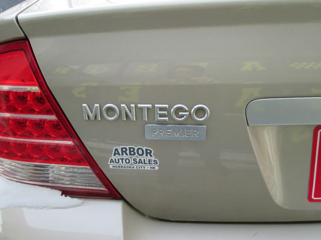 2005 Mercury Montego 4dr Sdn 750li Xdrive AWD Sedan