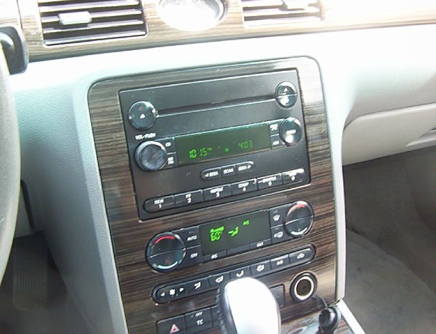 2006 Mercury Montego Coupe