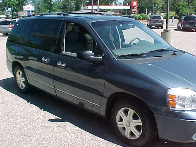 2004 Mercury Monterey Coupe