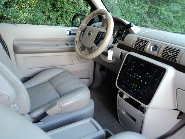 2004 Mercury Monterey Coupe