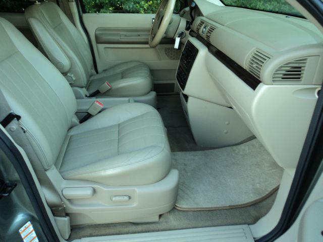 2004 Mercury Monterey Coupe