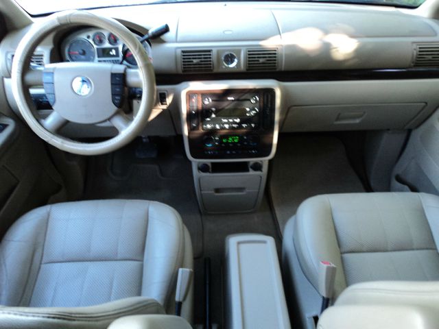 2004 Mercury Monterey Coupe