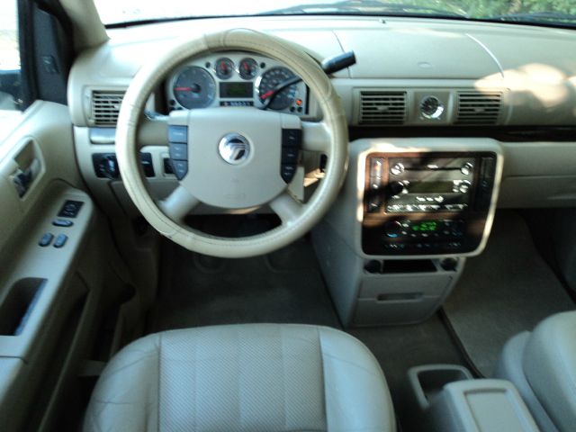 2004 Mercury Monterey Coupe