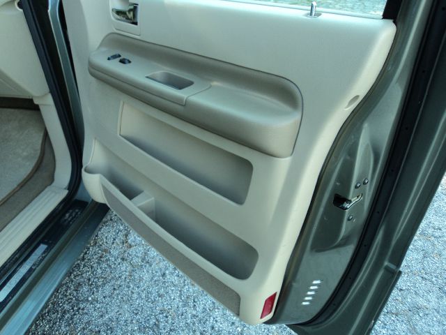 2004 Mercury Monterey Coupe