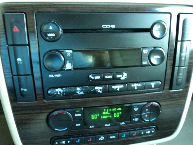 2004 Mercury Monterey Coupe