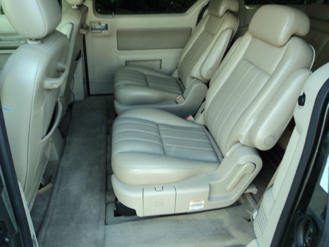 2004 Mercury Monterey Coupe