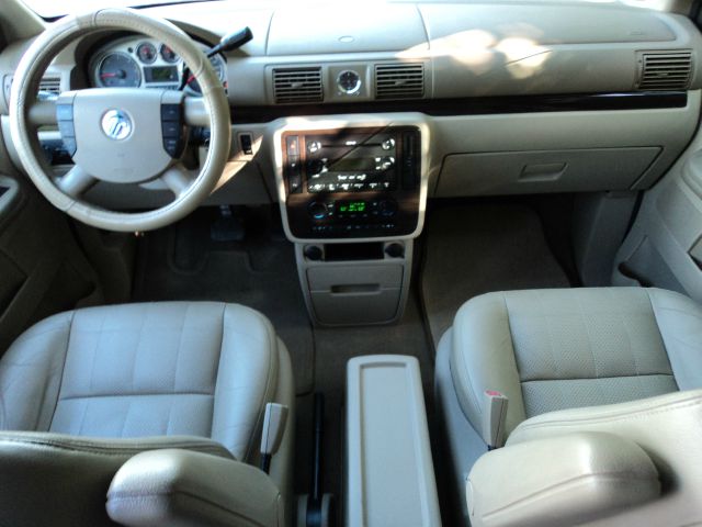 2004 Mercury Monterey Coupe