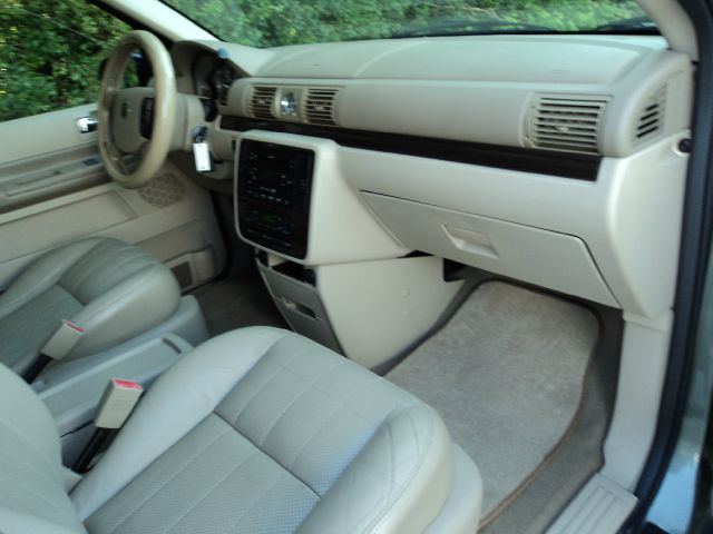 2004 Mercury Monterey Coupe