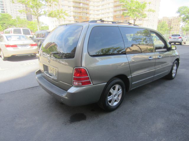 2004 Mercury Monterey LS Flex Fuel 4x4 This Is One Of Our Best Bargains