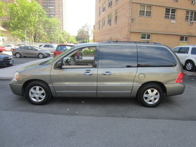 2004 Mercury Monterey LS Flex Fuel 4x4 This Is One Of Our Best Bargains