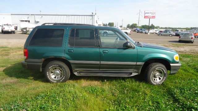 2000 Mercury Mountaineer Ram 3500 Diesel 2-WD
