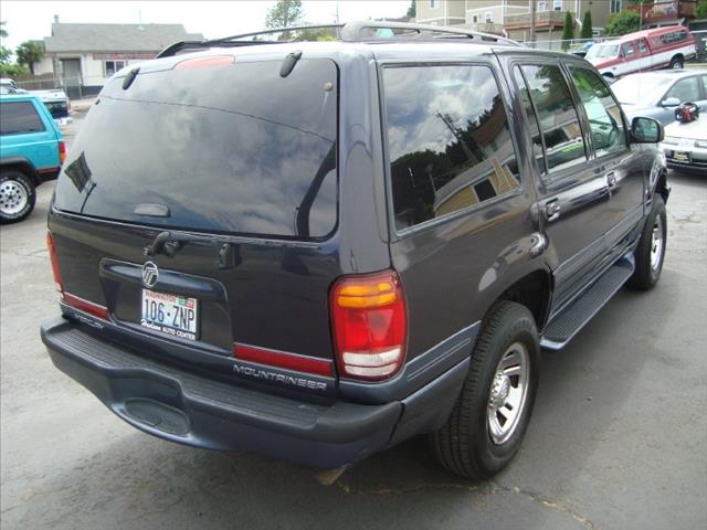 2000 Mercury Mountaineer EX - DUAL Power Doors