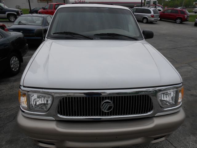 2000 Mercury Mountaineer EX - DUAL Power Doors