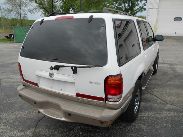 2000 Mercury Mountaineer EX - DUAL Power Doors