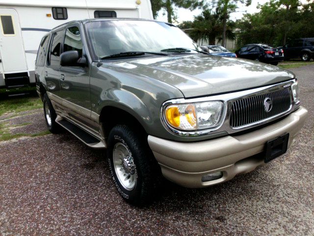 2000 Mercury Mountaineer EX - DUAL Power Doors
