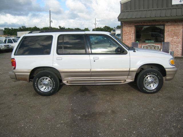 2001 Mercury Mountaineer WGN Manual (GS)