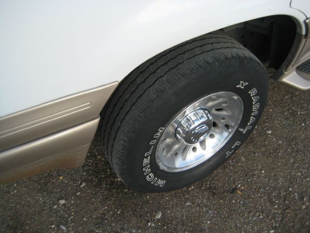 2001 Mercury Mountaineer WGN Manual (GS)