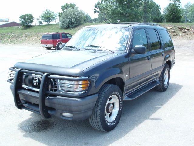 2001 Mercury Mountaineer EX - DUAL Power Doors