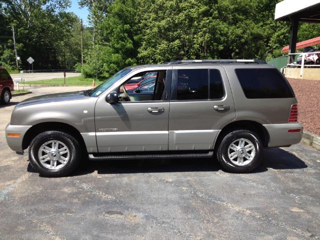 2002 Mercury Mountaineer EX - DUAL Power Doors