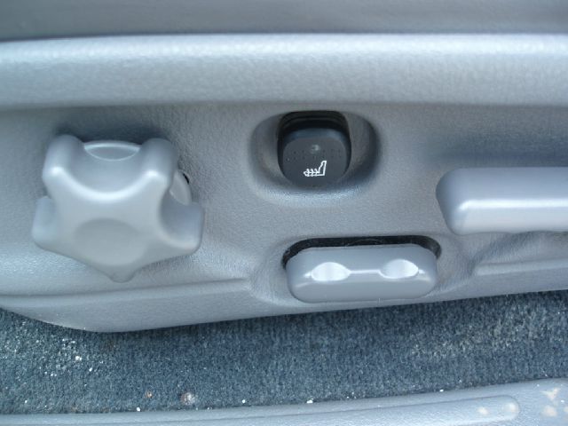 2002 Mercury Mountaineer EX - DUAL Power Doors