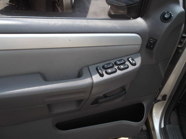 2002 Mercury Mountaineer EX - DUAL Power Doors