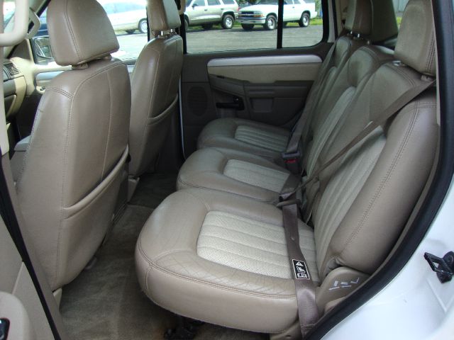2002 Mercury Mountaineer EX - DUAL Power Doors