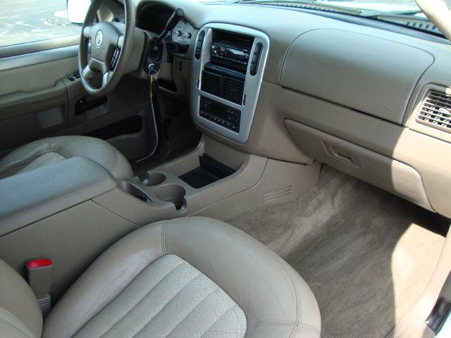 2002 Mercury Mountaineer EX - DUAL Power Doors