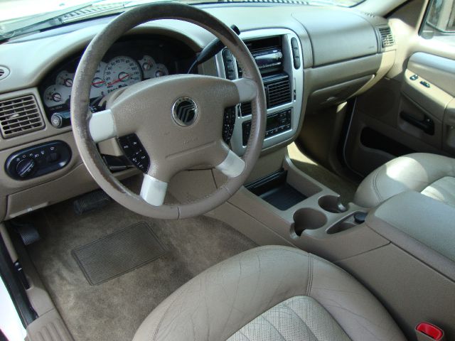 2002 Mercury Mountaineer EX - DUAL Power Doors