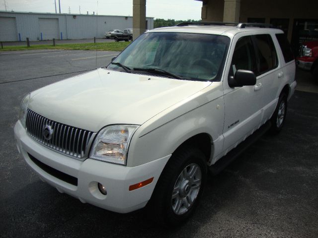 2002 Mercury Mountaineer EX - DUAL Power Doors