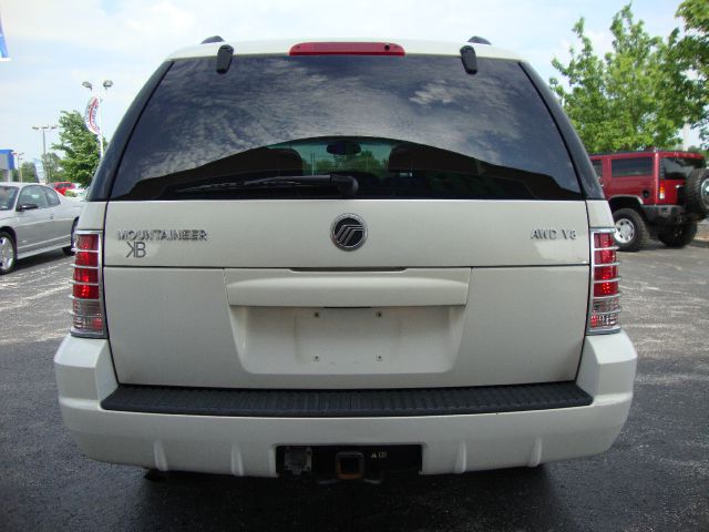 2002 Mercury Mountaineer EX - DUAL Power Doors