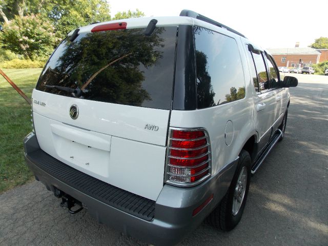 2002 Mercury Mountaineer EX - DUAL Power Doors