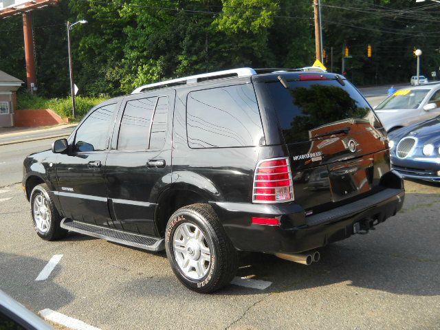 2002 Mercury Mountaineer EX - DUAL Power Doors