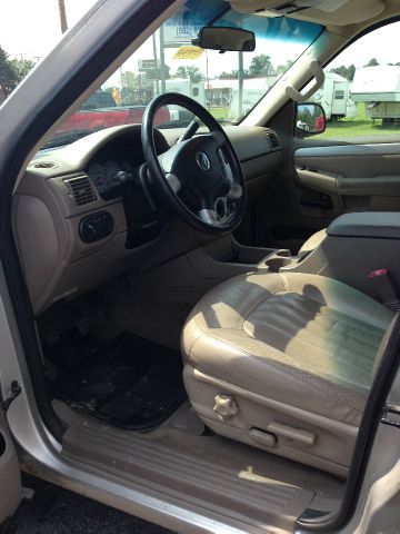 2002 Mercury Mountaineer EX - DUAL Power Doors