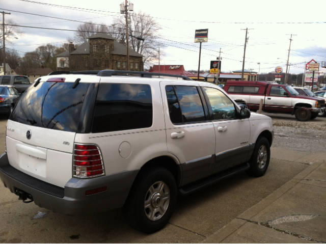 2002 Mercury Mountaineer EX - DUAL Power Doors
